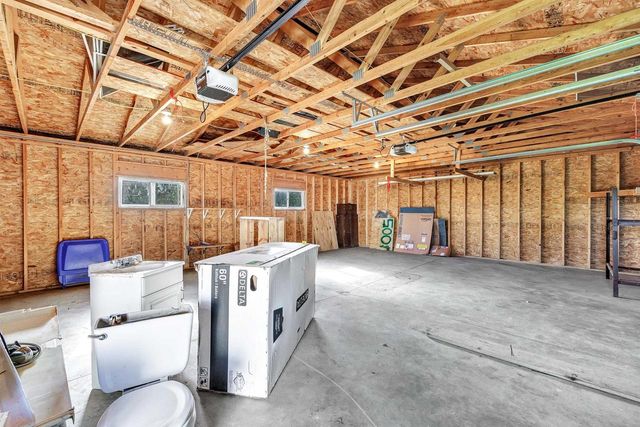 N7308 STATE ROAD 76, New London, WI 54961