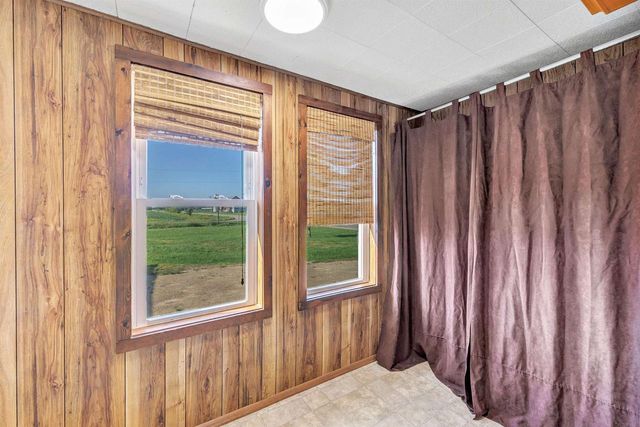 N7308 STATE ROAD 76, New London, WI 54961