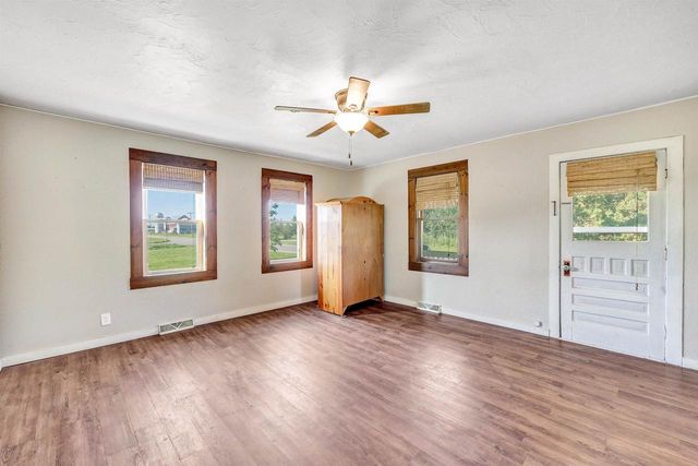 N7308 STATE ROAD 76, New London, WI 54961