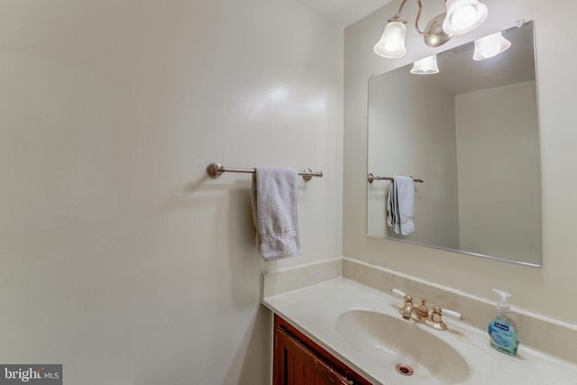 2820 ASPEN HILL RD, Parkville, MD 21234