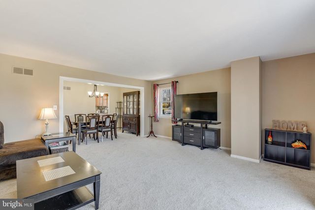 2820 ASPEN HILL RD, Parkville, MD 21234