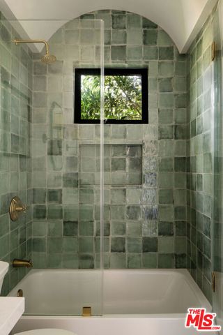 5142 Brynhurst Avenue, Los Angeles, CA 90043