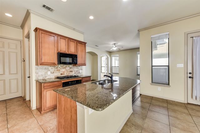 1152 Spanish Moss Drive, Savannah, TX 76227