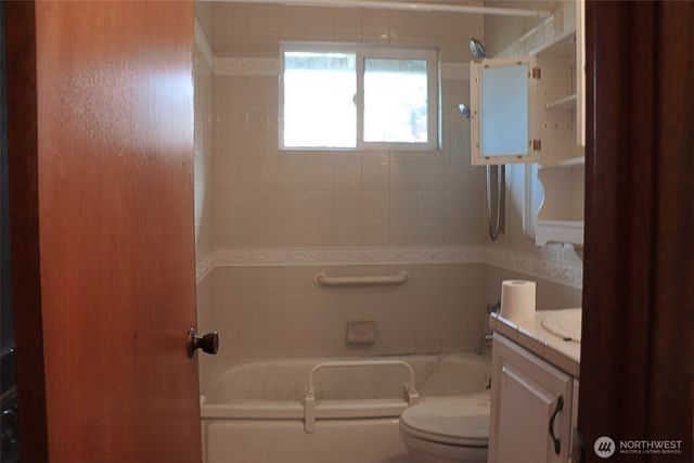 34020 39th Avenue S, Auburn, WA 98001