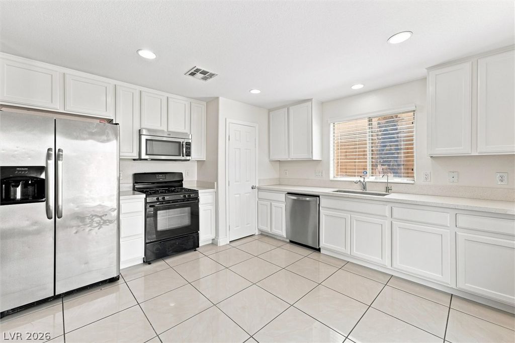 10999 Florence Hills Street, Las Vegas, NV 89141 — photo 5