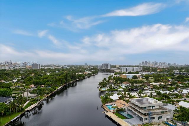 2130 NE 15th St, Fort Lauderdale, FL 33304