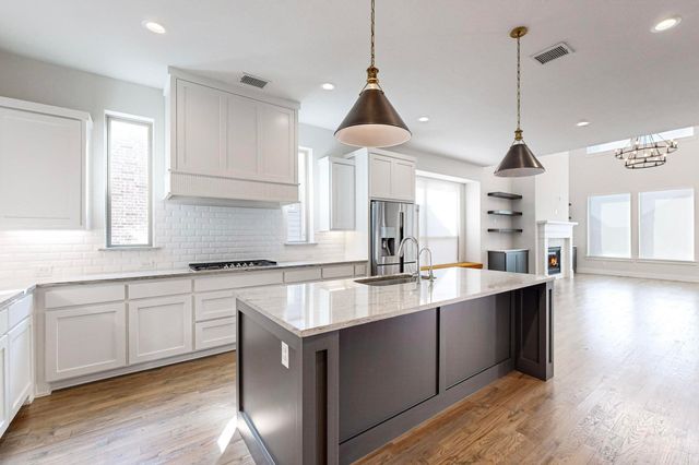 691 Meandering Lane, Frisco, TX 75033