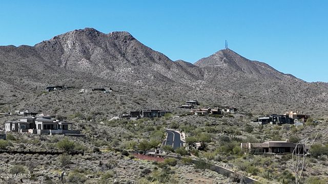 14515 E Prairie Dog Trail 9, Fountain Hills, AZ 85268
