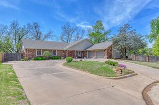 116 Saint Charles Place, Chickasha, OK 73018
