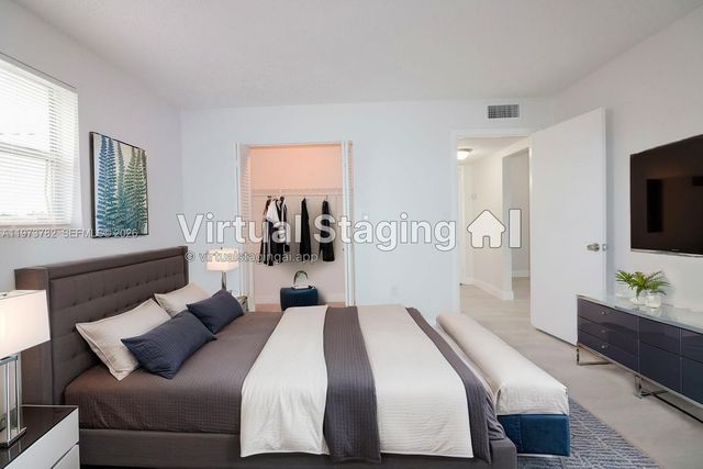 400 NE 1st St 207, Hallandale Beach, FL 33009