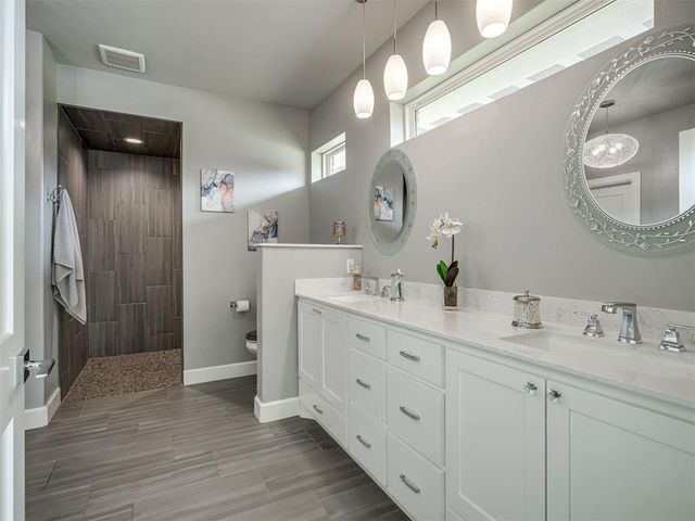 200 Meadow Lark Lane, Blanchard, OK 73010