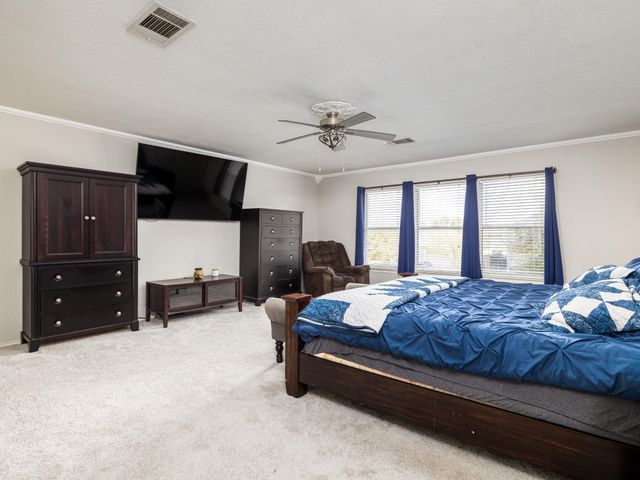 805 Betterman DR, Pflugerville, TX 78660