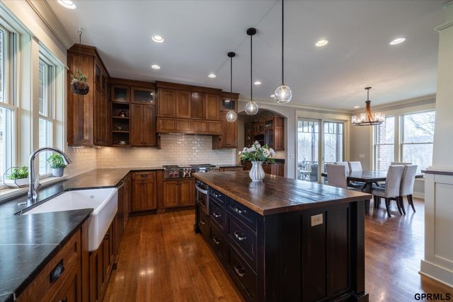 10208 Cottonwood Creek Boulevard, Blair, NE 68008