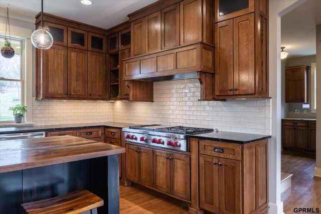 10208 Cottonwood Creek Boulevard, Blair, NE 68008