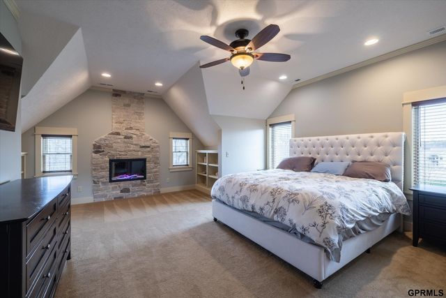 10208 Cottonwood Creek Boulevard, Blair, NE 68008