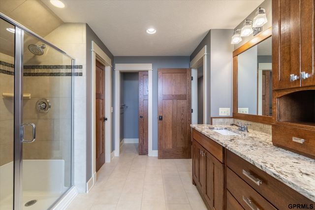 10208 Cottonwood Creek Boulevard, Blair, NE 68008