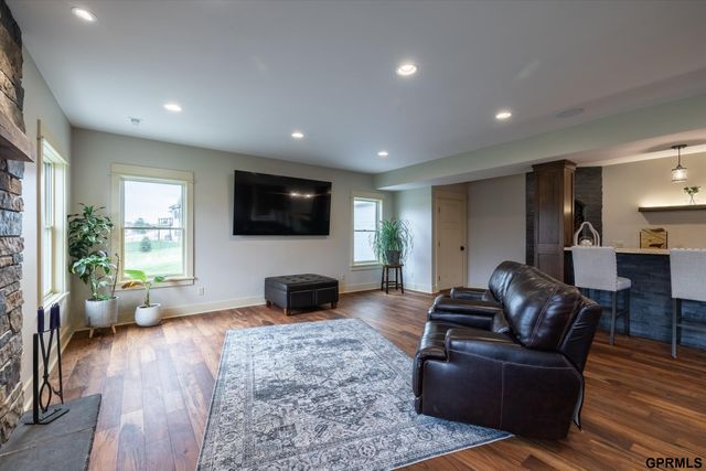 10208 Cottonwood Creek Boulevard, Blair, NE 68008