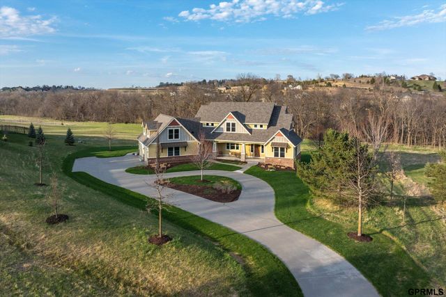 10208 Cottonwood Creek Boulevard, Blair, NE 68008