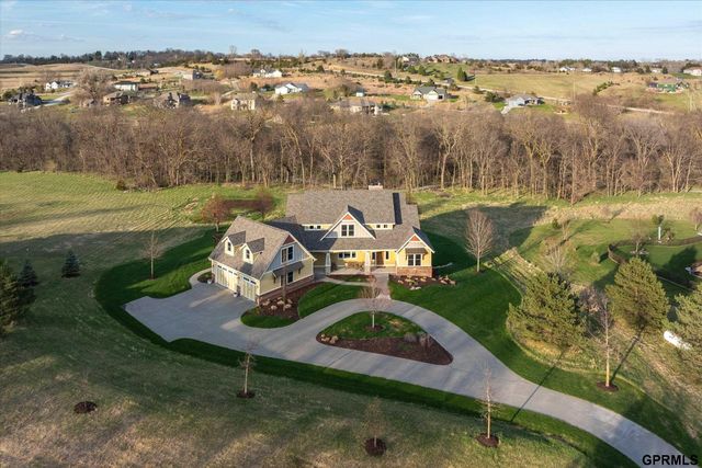 10208 Cottonwood Creek Boulevard, Blair, NE 68008