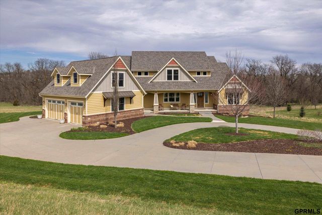 10208 Cottonwood Creek Boulevard, Blair, NE 68008
