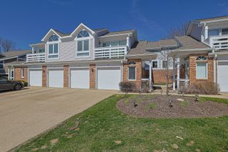 1120 Courtland Drive, Buffalo Grove, IL 60089