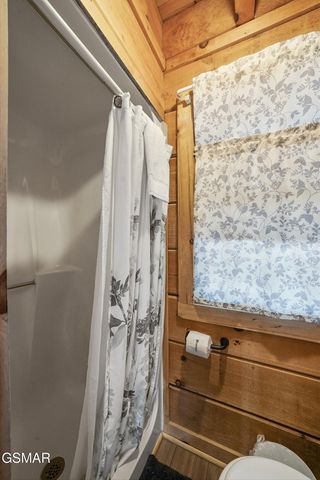 760 Ski View Lane, Sevierville, TN 37876