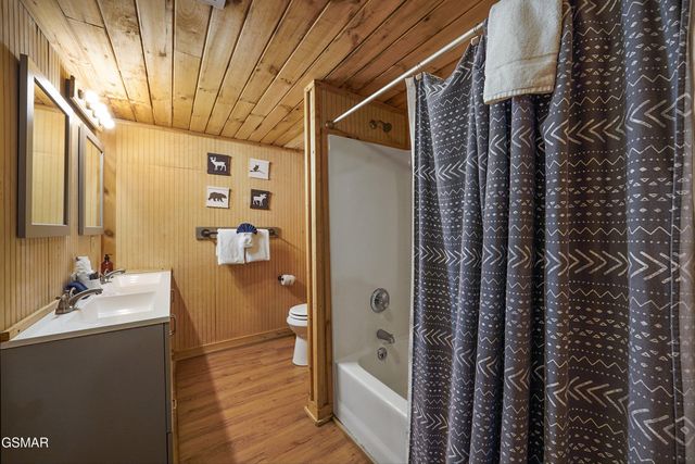 760 Ski View Lane, Sevierville, TN 37876