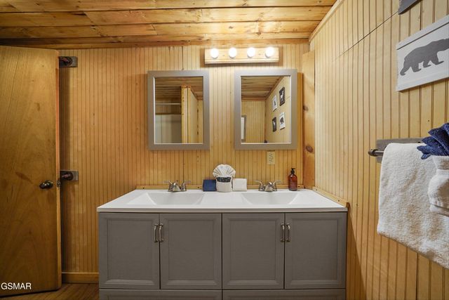 760 Ski View Lane, Sevierville, TN 37876