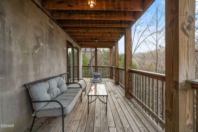 760 Ski View Lane, Sevierville, TN 37876
