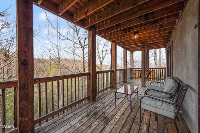 760 Ski View Lane, Sevierville, TN 37876
