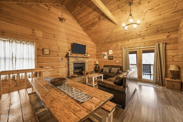 760 Ski View Lane, Sevierville, TN 37876