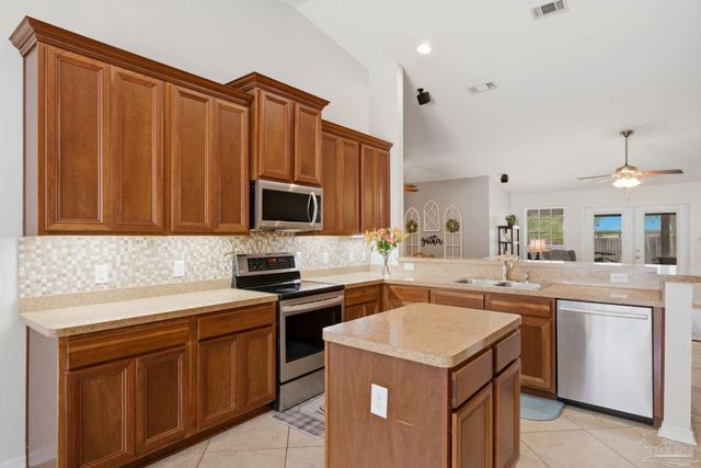 8435 Ferlon Ave, Pensacola, FL 32526