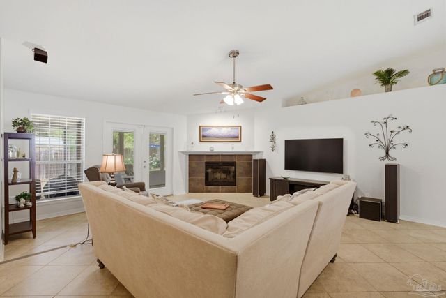 8435 Ferlon Ave, Pensacola, FL 32526