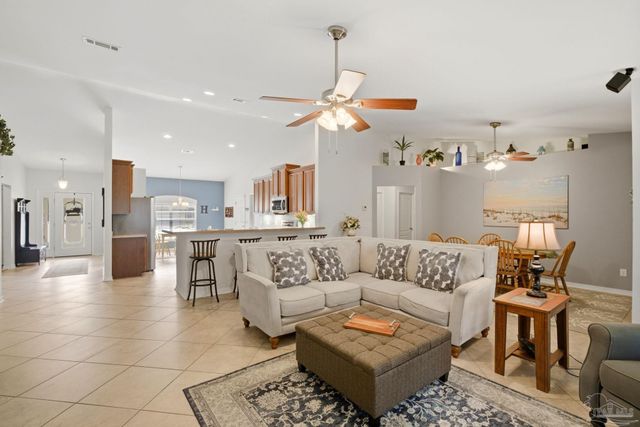 8435 Ferlon Ave, Pensacola, FL 32526