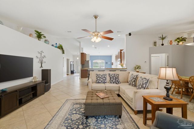 8435 Ferlon Ave, Pensacola, FL 32526