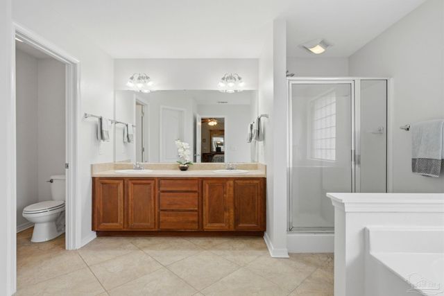 8435 Ferlon Ave, Pensacola, FL 32526