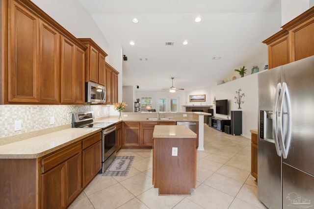 8435 Ferlon Ave, Pensacola, FL 32526