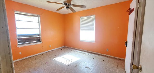 6043 Glenhurst Drive, Houston, TX 77033