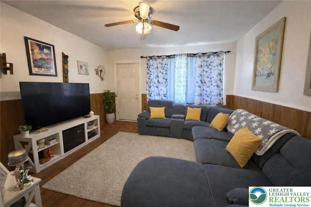 731 Wolf Avenue, Easton, PA 18042