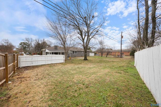 2303 Dogwood Lane, Huntsville, AL 35810
