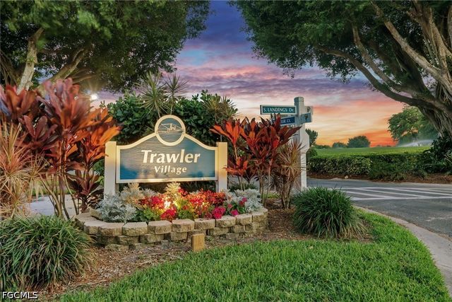 4586 Trawler CT 305, Fort Myers, FL 33919