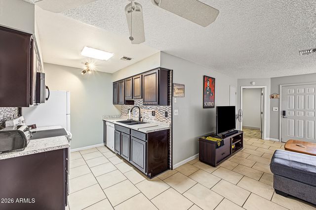 20236 N 6TH Drive 3, Phoenix, AZ 85027