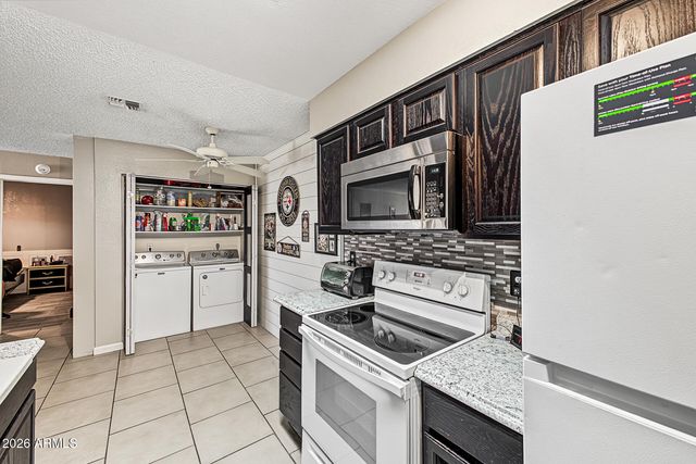20236 N 6TH Drive 3, Phoenix, AZ 85027