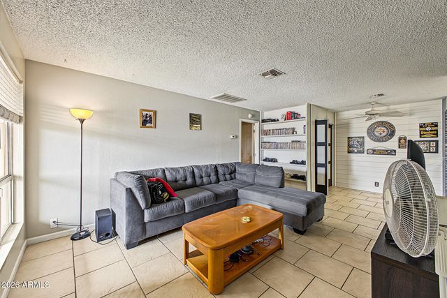 20236 N 6TH Drive 3, Phoenix, AZ 85027
