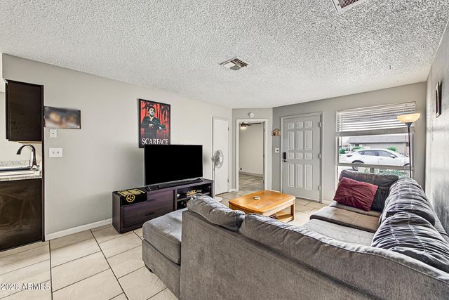 20236 N 6TH Drive 3, Phoenix, AZ 85027