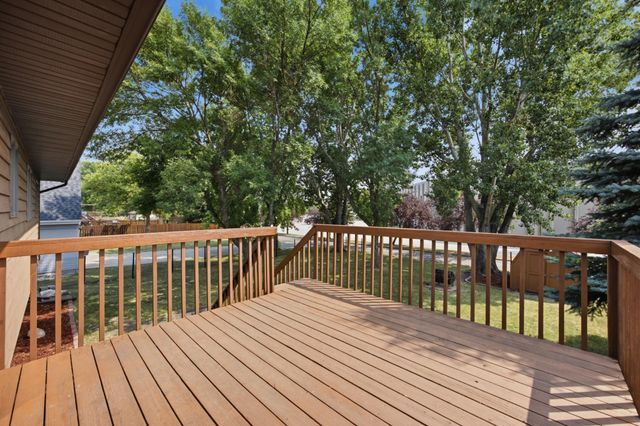 2522 34th Avenue S, Fargo, ND 58104