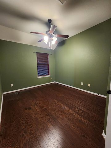 4713 E Meadow Drive, Deer Park, TX 77536