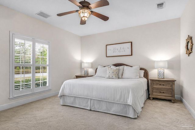 554 Downhaul Dr, Pensacola, FL 32507