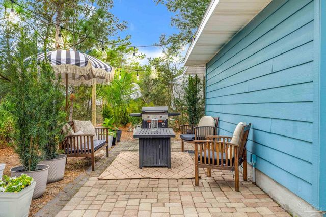 554 Downhaul Dr, Pensacola, FL 32507