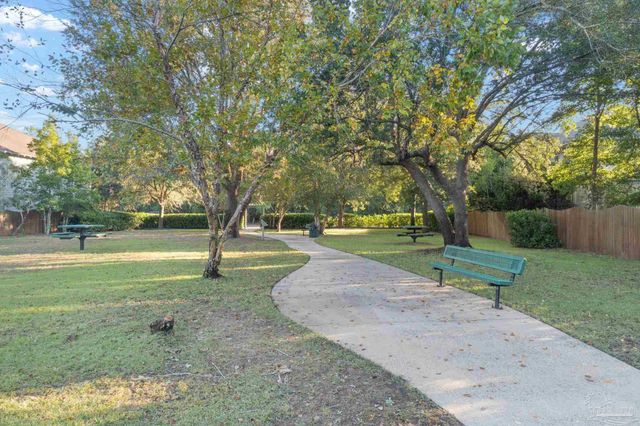 554 Downhaul Dr, Pensacola, FL 32507